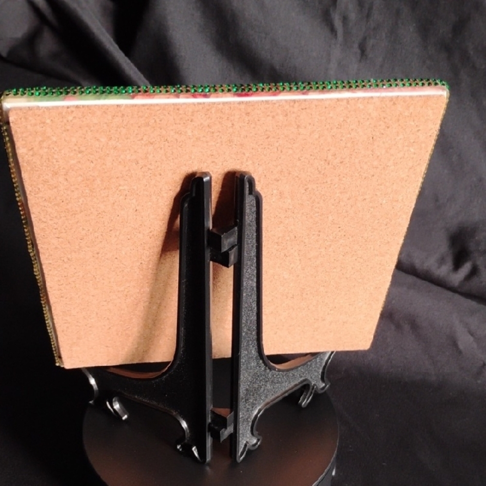 Hand Crafted Taylor Swift Art with Vibrant Colors - Picture 4 of 4